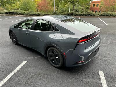 2023 Toyota Prius LE - Photo 6 - Portland, OR 97003