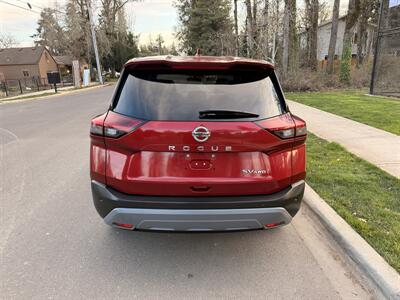 2021 Nissan Rogue SV   - Photo 5 - Portland, OR 97003