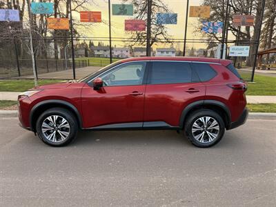 2021 Nissan Rogue SV   - Photo 3 - Portland, OR 97003