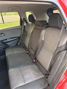 2021 Nissan Rogue SV   - Photo 9 - Portland, OR 97003