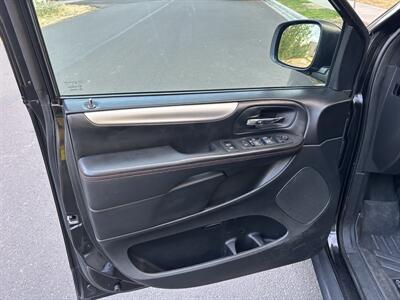 2017 Dodge Grand Caravan GT   - Photo 7 - Portland, OR 97003