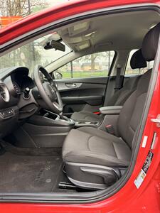 2021 Kia Forte FE - Photo 8 - Portland, OR 97003
