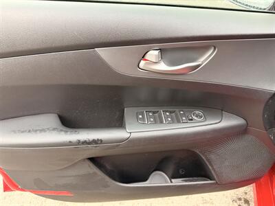 2021 Kia Forte FE - Photo 7 - Portland, OR 97003