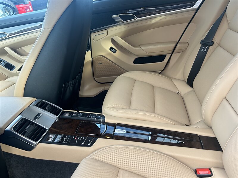 2016 Porsche Panamera S - Photo 28 - Lake Havasu City, AZ 86403