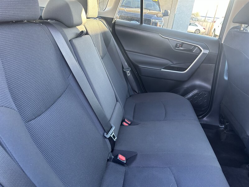 2024 Toyota RAV4 LE - Photo 30 - Fountain Hills, AZ 85268