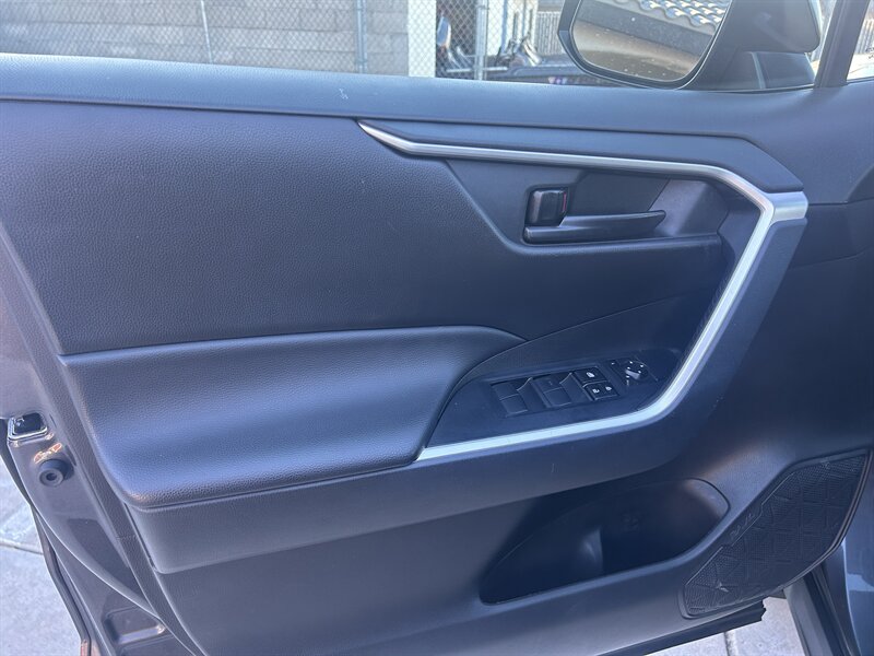 2024 Toyota RAV4 LE - Photo 27 - Fountain Hills, AZ 85268