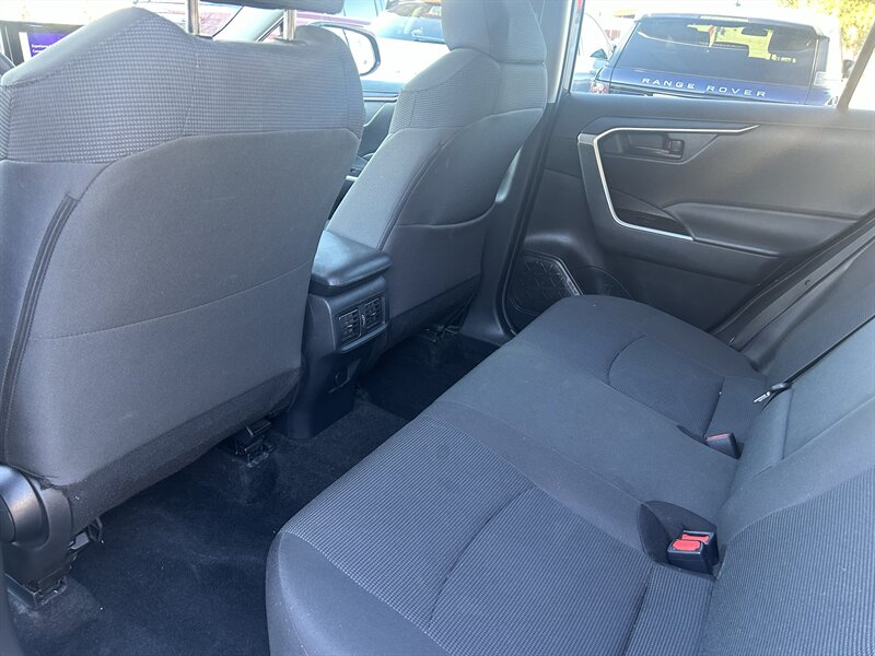 2024 Toyota RAV4 LE - Photo 25 - Fountain Hills, AZ 85268