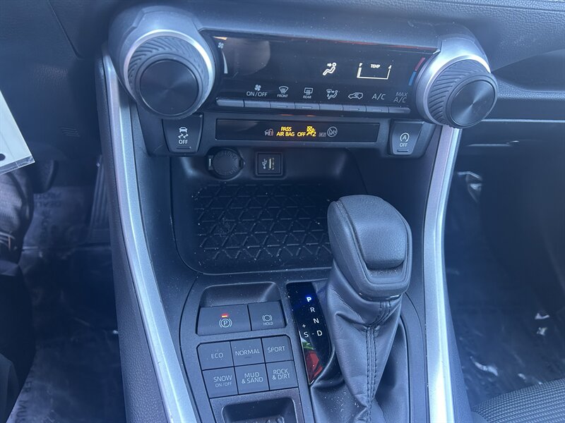 2024 Toyota RAV4 LE - Photo 22 - Fountain Hills, AZ 85268