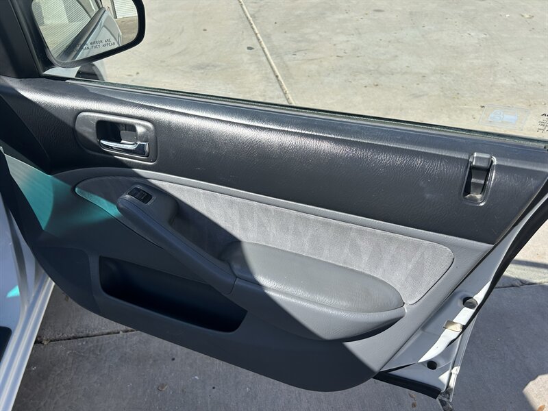 2003 Honda Civic LX - Photo 19 - Fountain Hills, AZ 85268