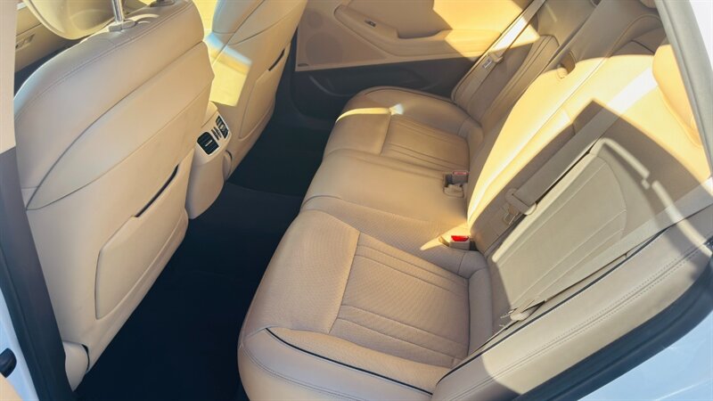 2015 Hyundai Genesis 3.8L - Photo 24 - Fountain Hills, AZ 85268