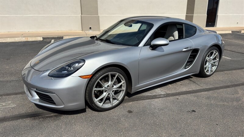 2019 Porsche 718 Cayman   - Photo 1 - Fountain Hills, AZ 85268