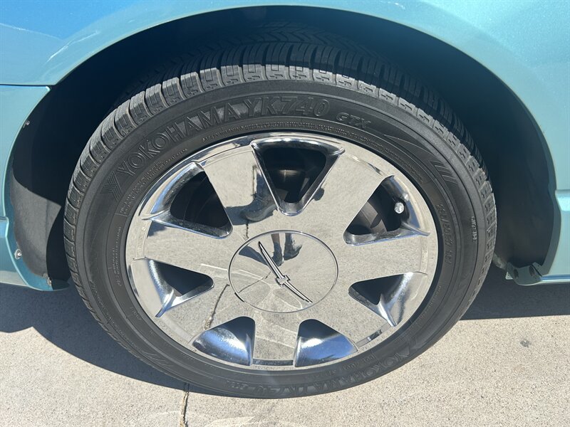 2002 Ford Thunderbird Deluxe - Photo 38 - Lake Havasu City, AZ 86403