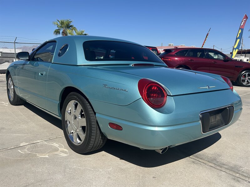 2002 Ford Thunderbird Deluxe - Photo 3 - Lake Havasu City, AZ 86403
