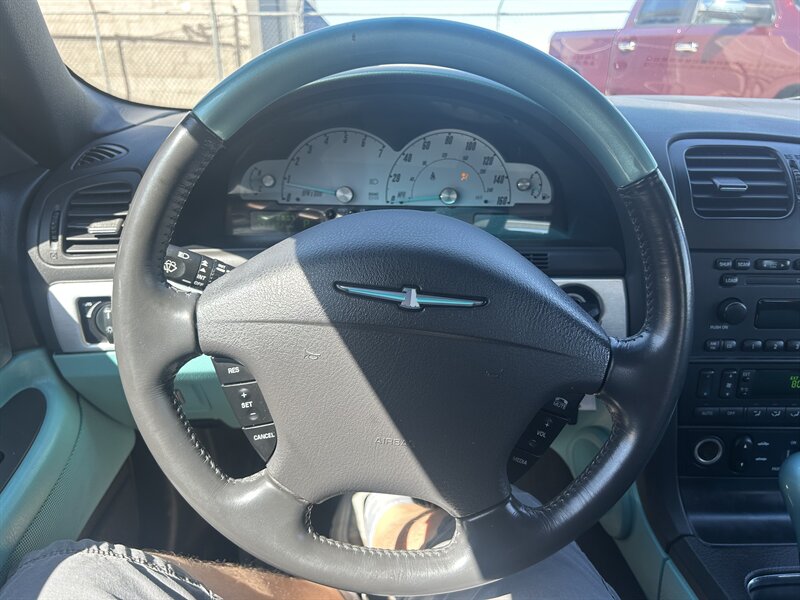 2002 Ford Thunderbird Deluxe - Photo 15 - Lake Havasu City, AZ 86403