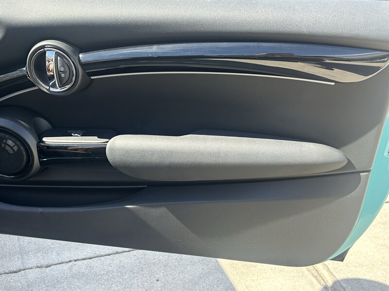 2018 MINI Convertible Cooper S - Photo 28 - Fountain Hills, AZ 85268