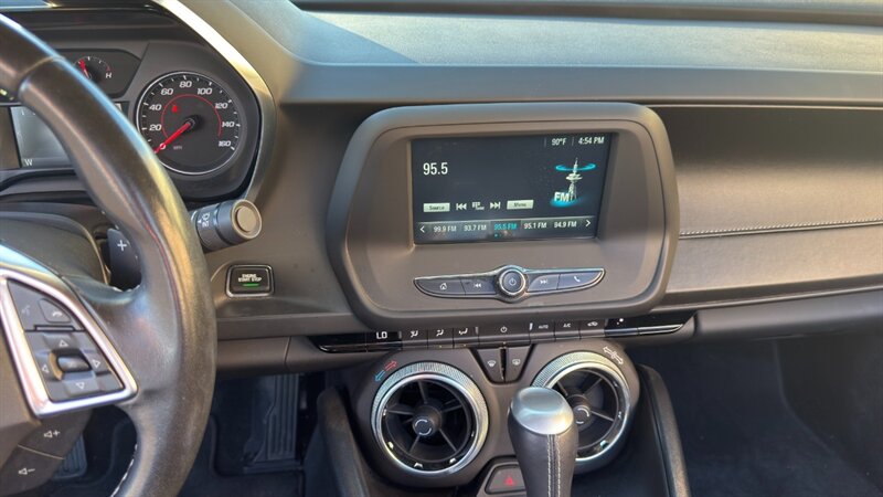 2018 Chevrolet Camaro LT Convertible - Photo 13 - Lake Havasu City, AZ 86403