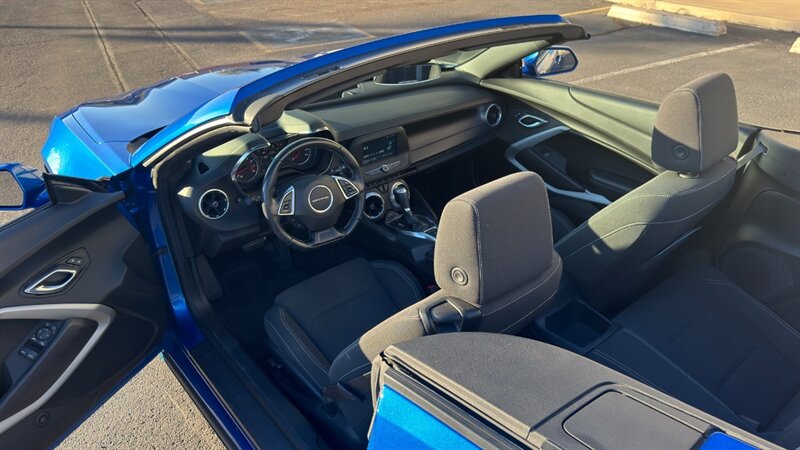 2018 Chevrolet Camaro LT Convertible - Photo 10 - Lake Havasu City, AZ 86403