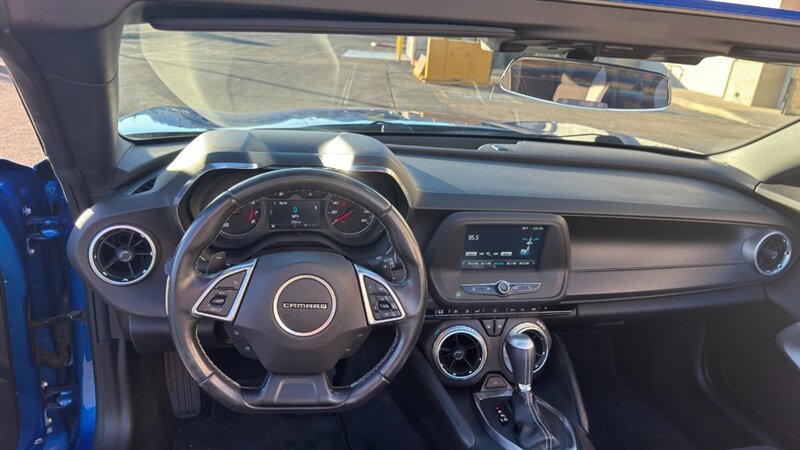 2018 Chevrolet Camaro LT Convertible - Photo 11 - Lake Havasu City, AZ 86403