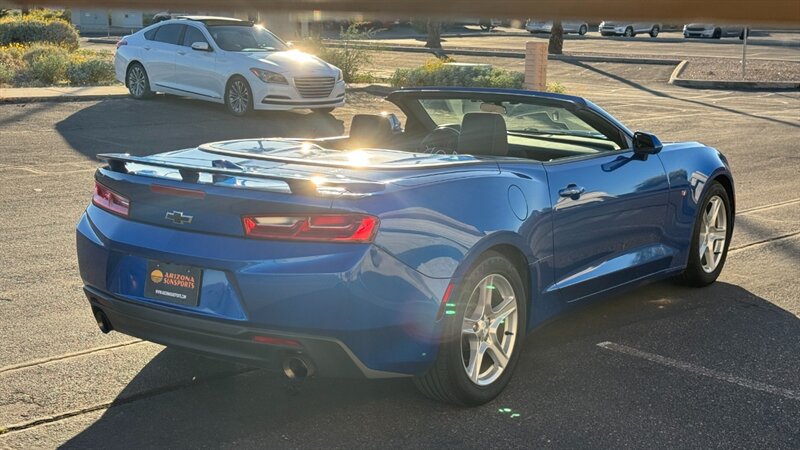 2018 Chevrolet Camaro LT Convertible - Photo 5 - Lake Havasu City, AZ 86403