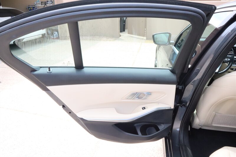 2021 BMW 330e - Photo 11 - Fountain Hills, AZ 85268