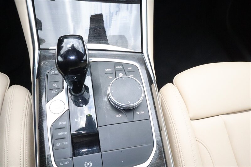 2021 BMW 330e - Photo 22 - Fountain Hills, AZ 85268