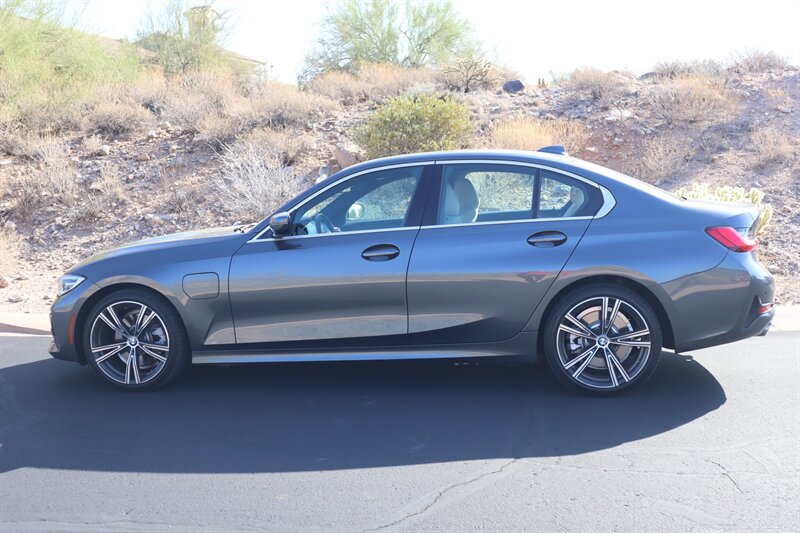 2021 BMW 330e - Photo 3 - Fountain Hills, AZ 85268