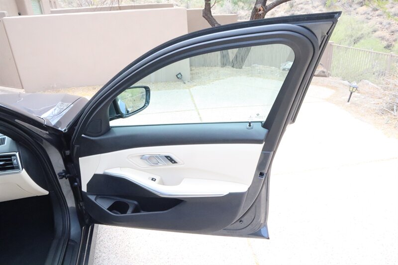 2021 BMW 330e - Photo 13 - Fountain Hills, AZ 85268