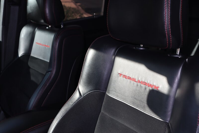 2017 Jeep Grand Cherokee Trailhawk - Photo 13 - Fountain Hills, AZ 85268