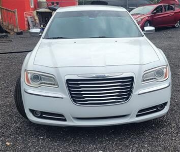 2012 Chrysler 300 Limited   - Photo 2 - Orlando, FL 32833