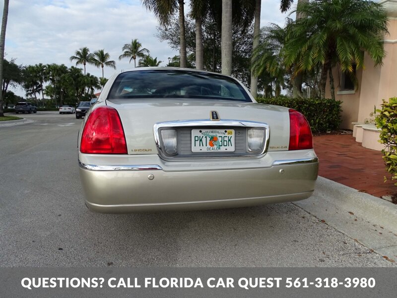 2004 Lincoln Town Car Ultimate  Limited - Photo 45 - West Palm Beach, FL 33411