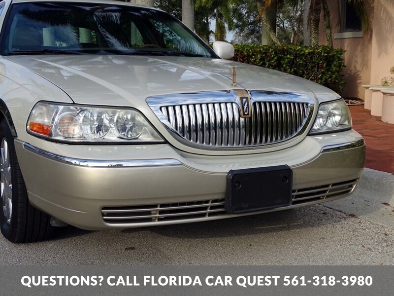 2004 Lincoln Town Car Ultimate  Limited - Photo 42 - West Palm Beach, FL 33411