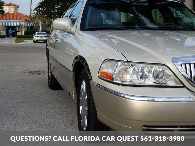 2004 Lincoln Town Car Ultimate  Limited - Photo 41 - West Palm Beach, FL 33411