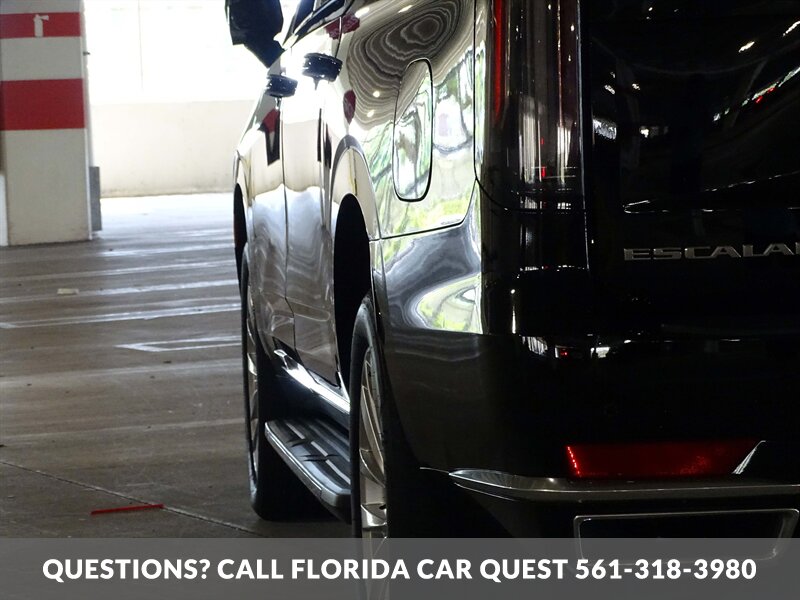 2023 Cadillac Escalade ESV Luxury   - Photo 8 - West Palm Beach, FL 33411