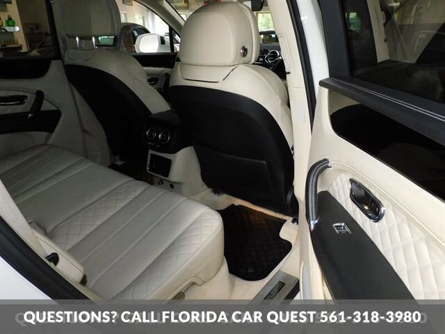 2018 Bentley Bentayga Onyx Edition   - Photo 8 - West Palm Beach, FL 33411