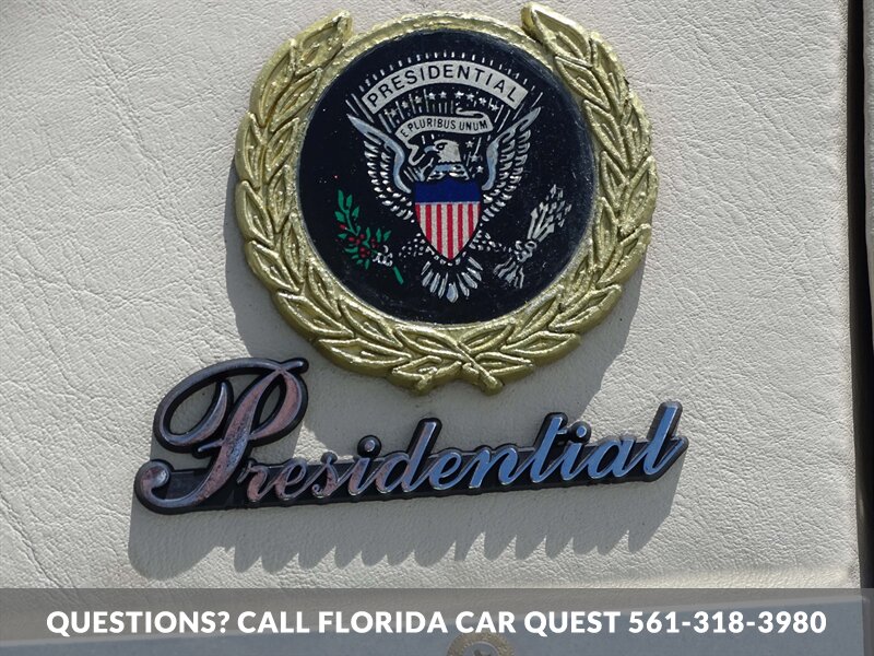 1999 Lincoln Town Car Signature   - Photo 41 - West Palm Beach, FL 33411