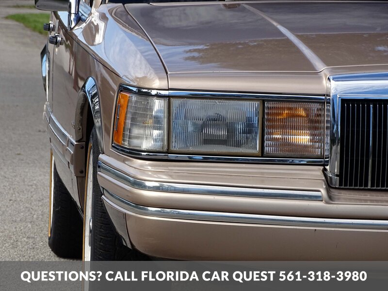 1992 Lincoln Town Car Signature   - Photo 23 - West Palm Beach, FL 33411