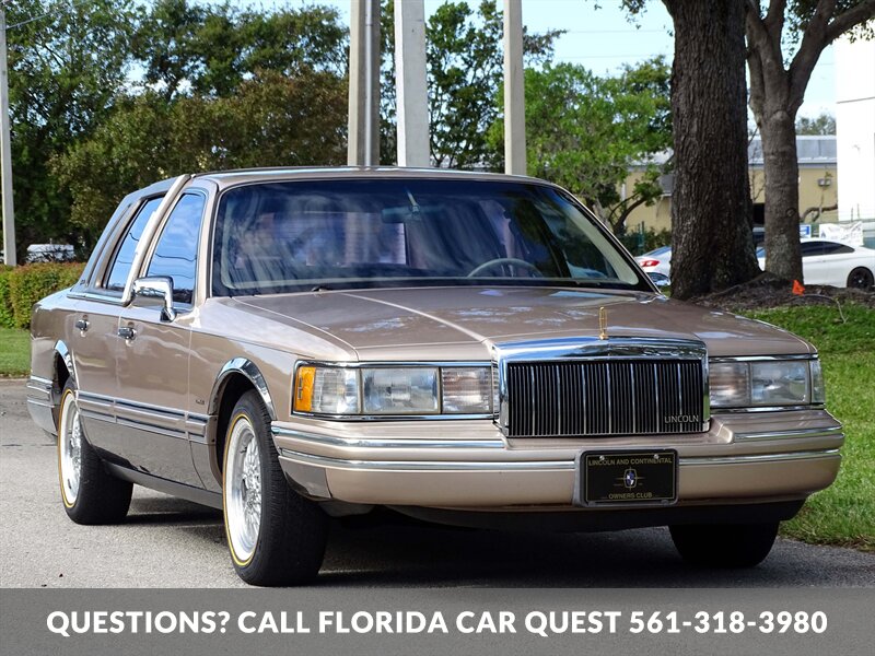 1992 Lincoln Town Car Signature   - Photo 22 - West Palm Beach, FL 33411