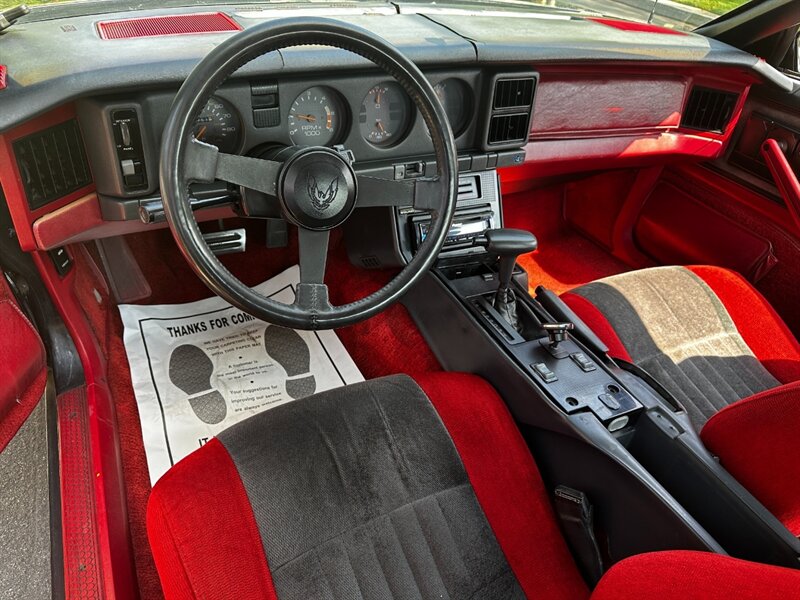 1985 Pontiac Firebird photo