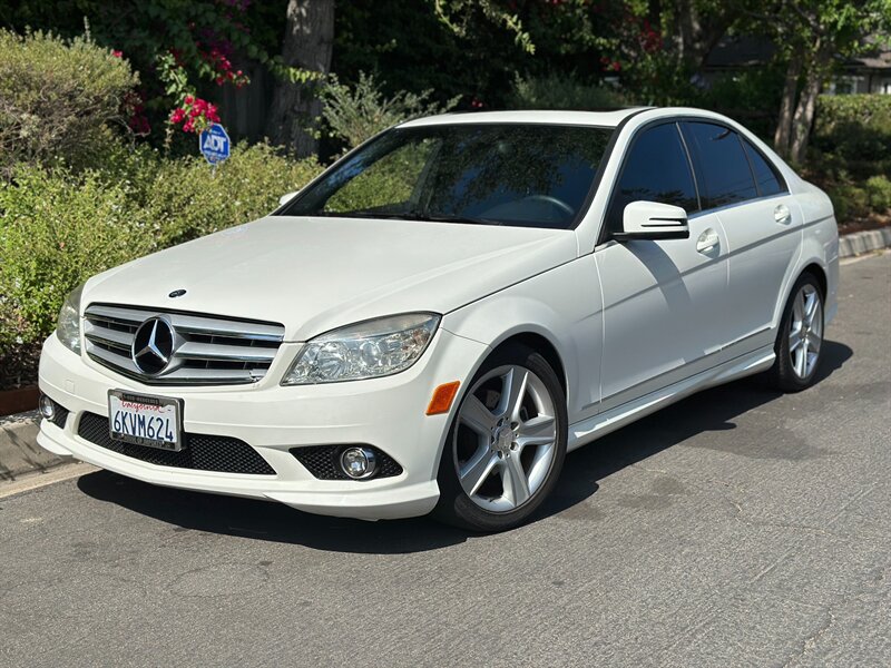 2010 Mercedes-Benz C 300 Luxury  