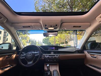 2018 Lexus ES 350   - Photo 45 - Valley Village, CA 91607