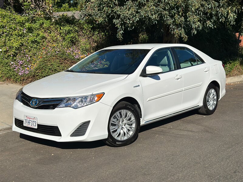 2014 Toyota Camry Hybrid LE  