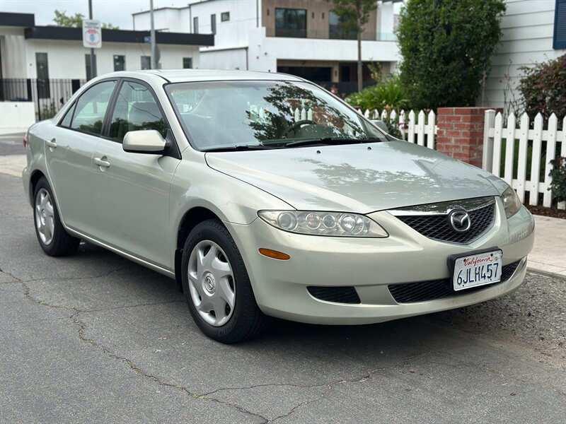 2004 Mazda MAZDA6 i  