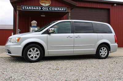 2012 Chrysler Town & Country Touring-L   - Photo 4 - Maxwell, IN 46154