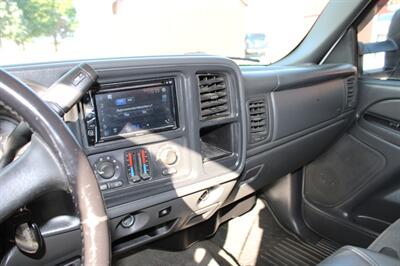 2007 Chevrolet Silverado 2500HD Classic LS   - Photo 11 - Maxwell, IN 46154