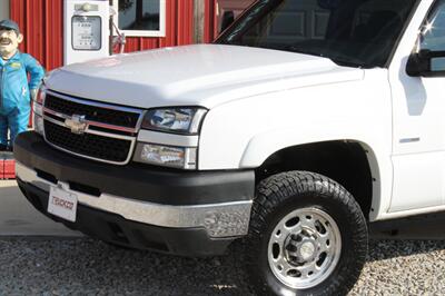 2007 Chevrolet Silverado 2500HD Classic LS   - Photo 28 - Maxwell, IN 46154