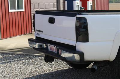 2007 Chevrolet Silverado 2500HD Classic LS   - Photo 39 - Maxwell, IN 46154