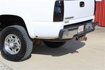 2007 Chevrolet Silverado 2500HD Classic LS   - Photo 6 - Maxwell, IN 46154