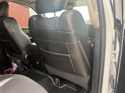 2014 RAM 2500 Laramie   - Photo 17 - Shirley, IN 47384
