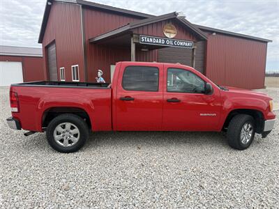 2013 GMC Sierra 1500 SLE - Photo 2 - Shirley, IN 47384