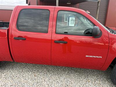 2013 GMC Sierra 1500 SLE - Photo 3 - Shirley, IN 47384